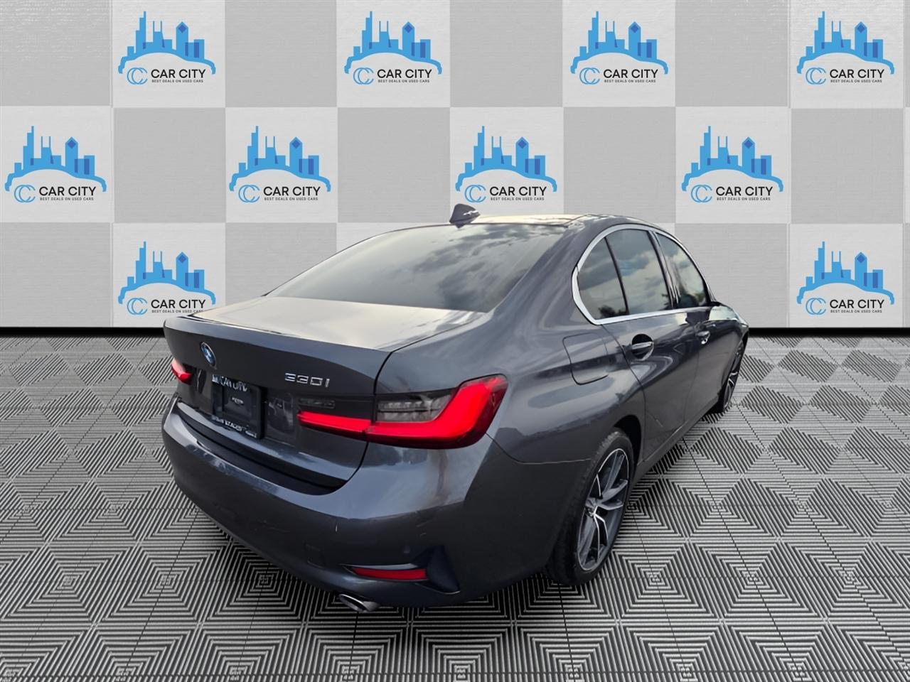 BMW 3-Series 330i xDrive 2020