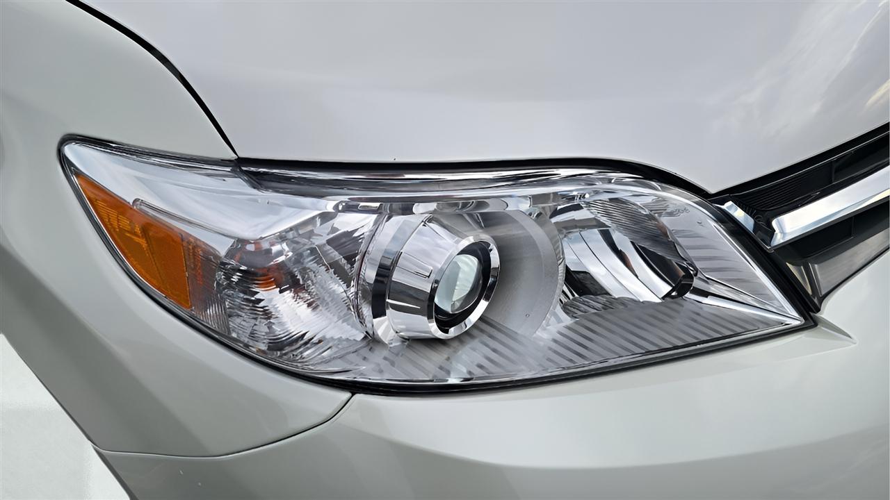 Toyota Sienna XLE 8-Passenger FWD 2019