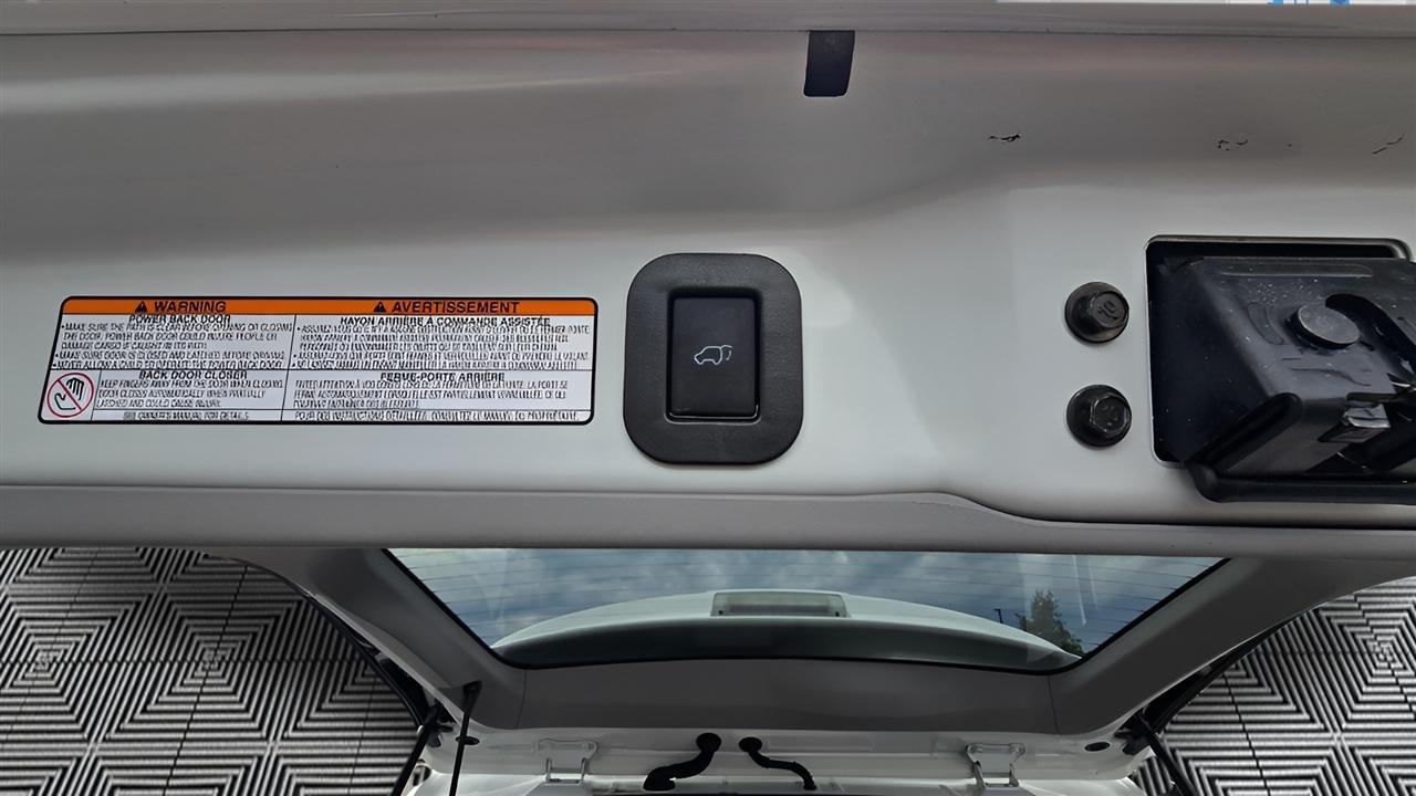 Toyota Sienna XLE 8-Passenger FWD 2019