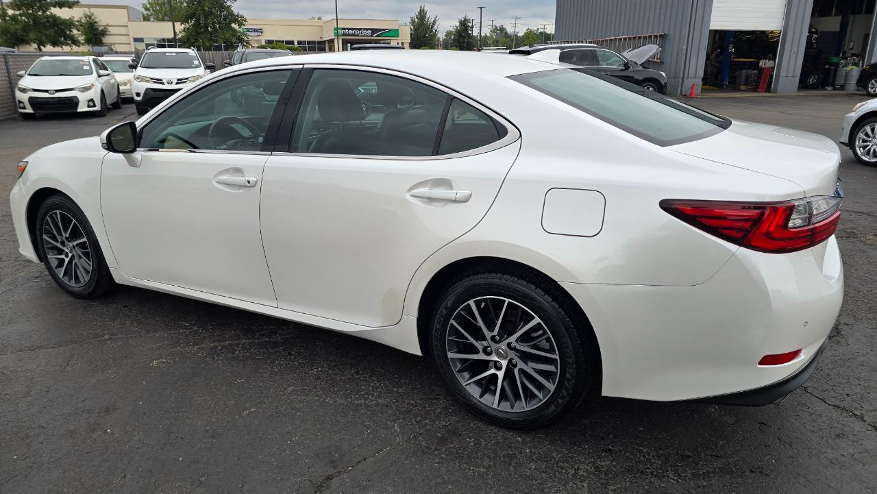 Lexus ES 350 Sedan 2017