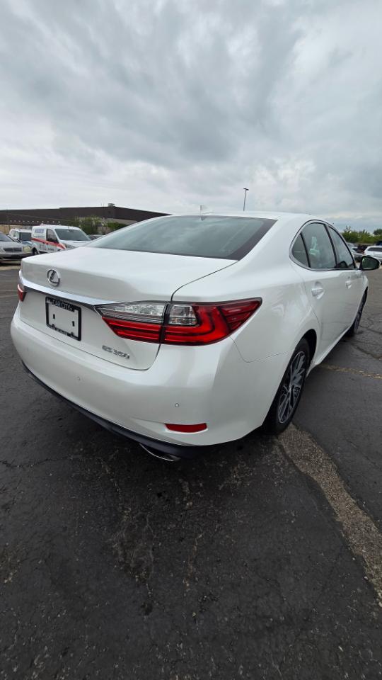 Lexus ES 350 Sedan 2017