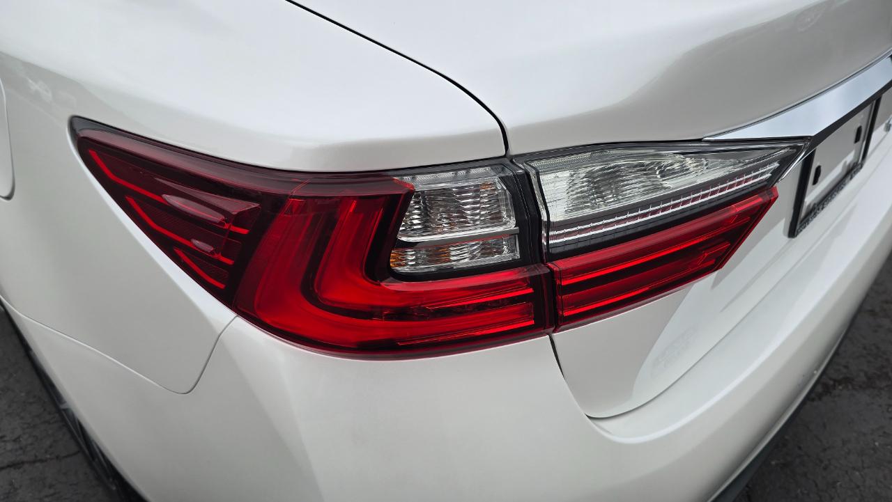 Lexus ES 350 Sedan 2017