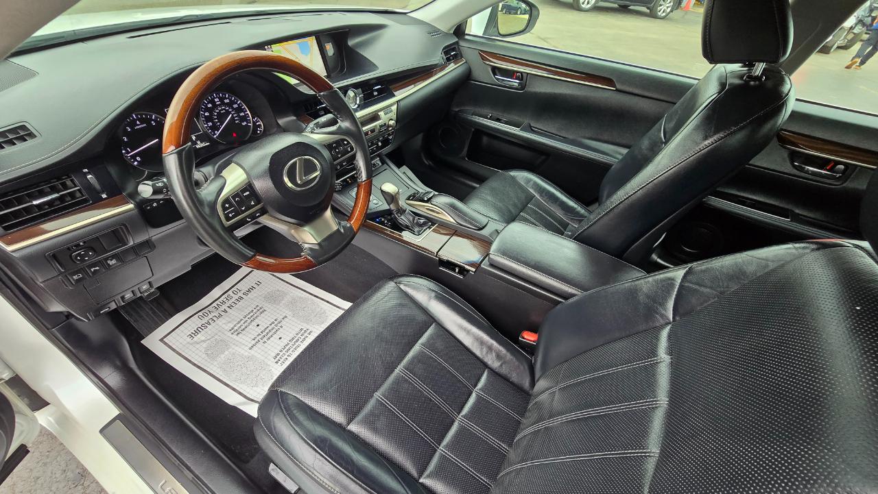 Lexus ES 350 Sedan 2017