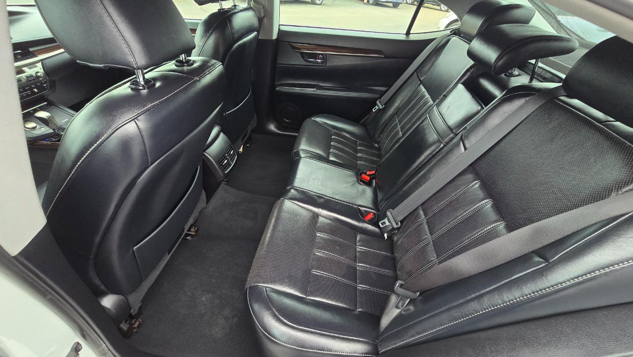 Lexus ES 350 Sedan 2017