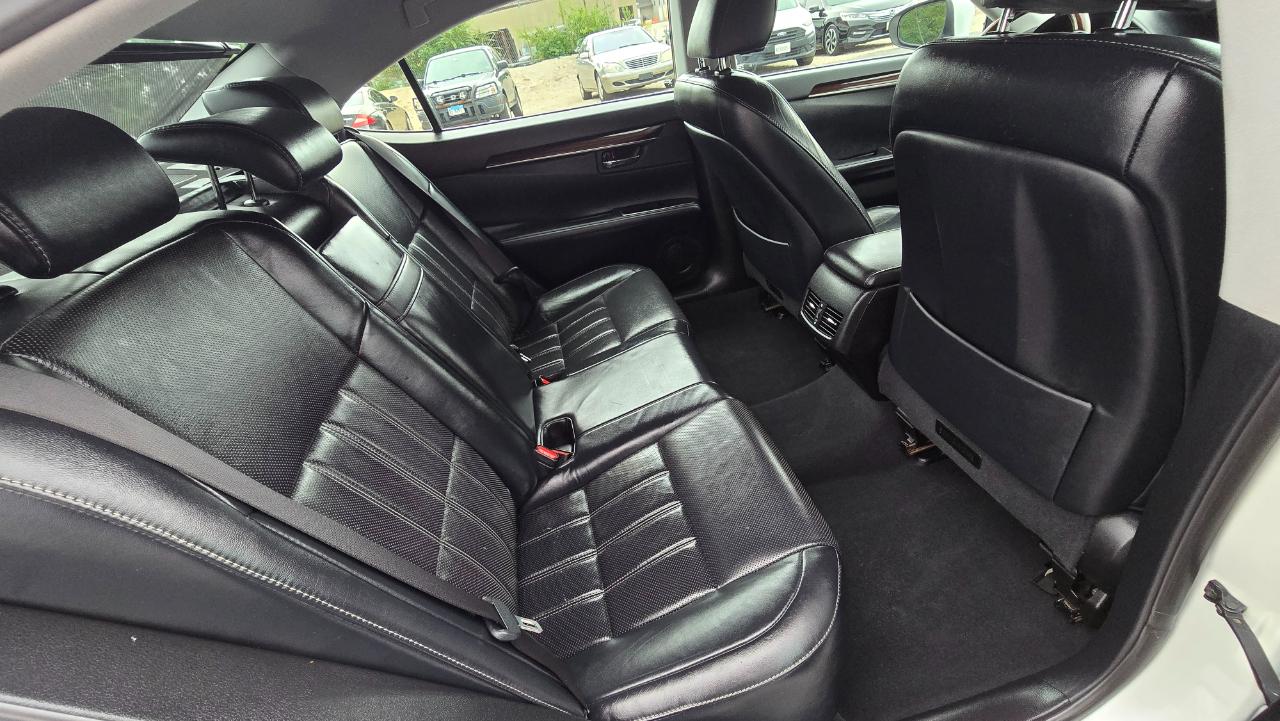 Lexus ES 350 Sedan 2017