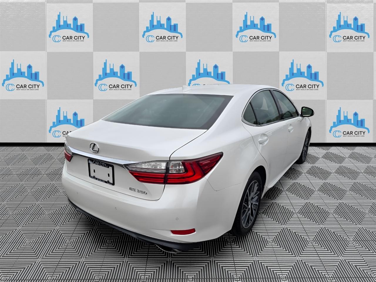 Lexus ES 350 Sedan 2017