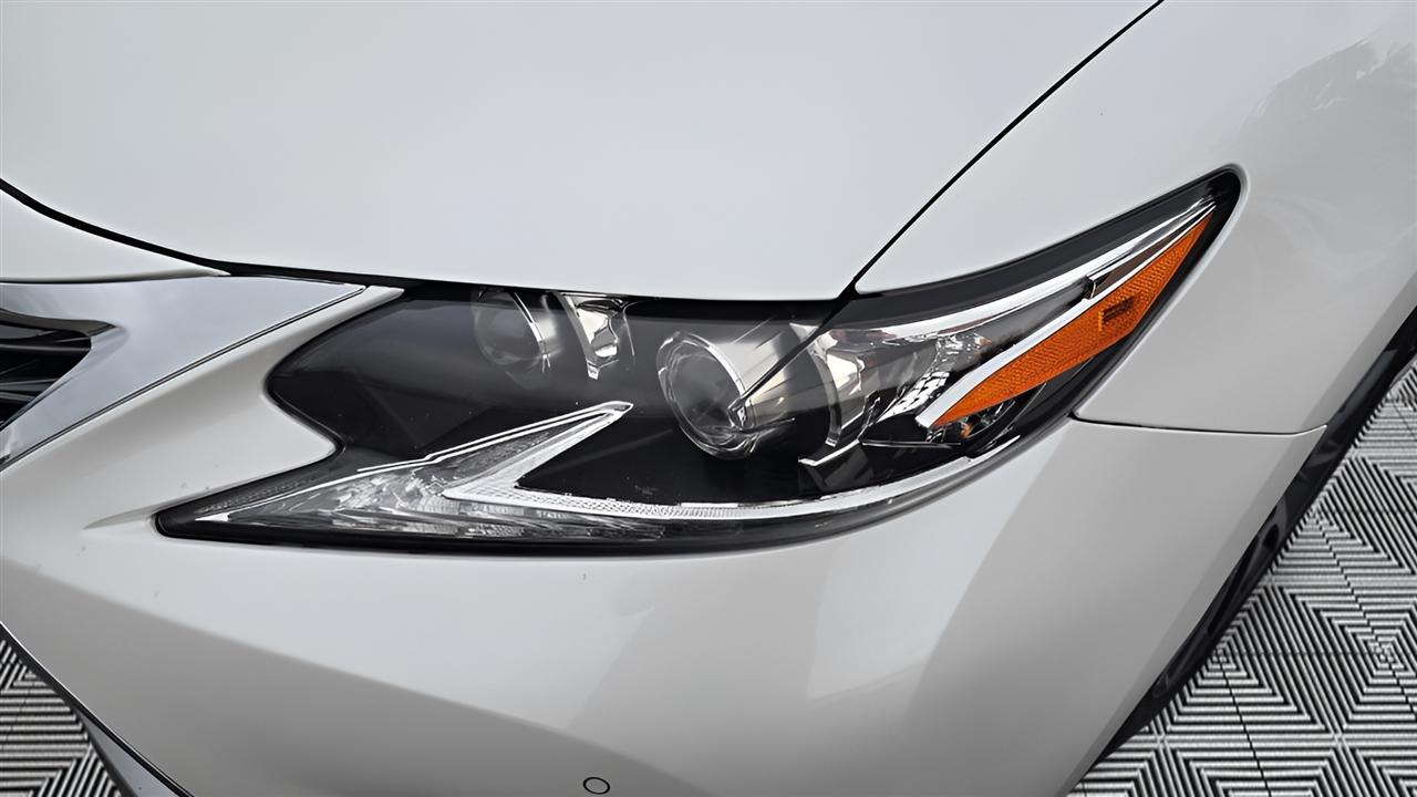 Lexus ES 350 Sedan 2017