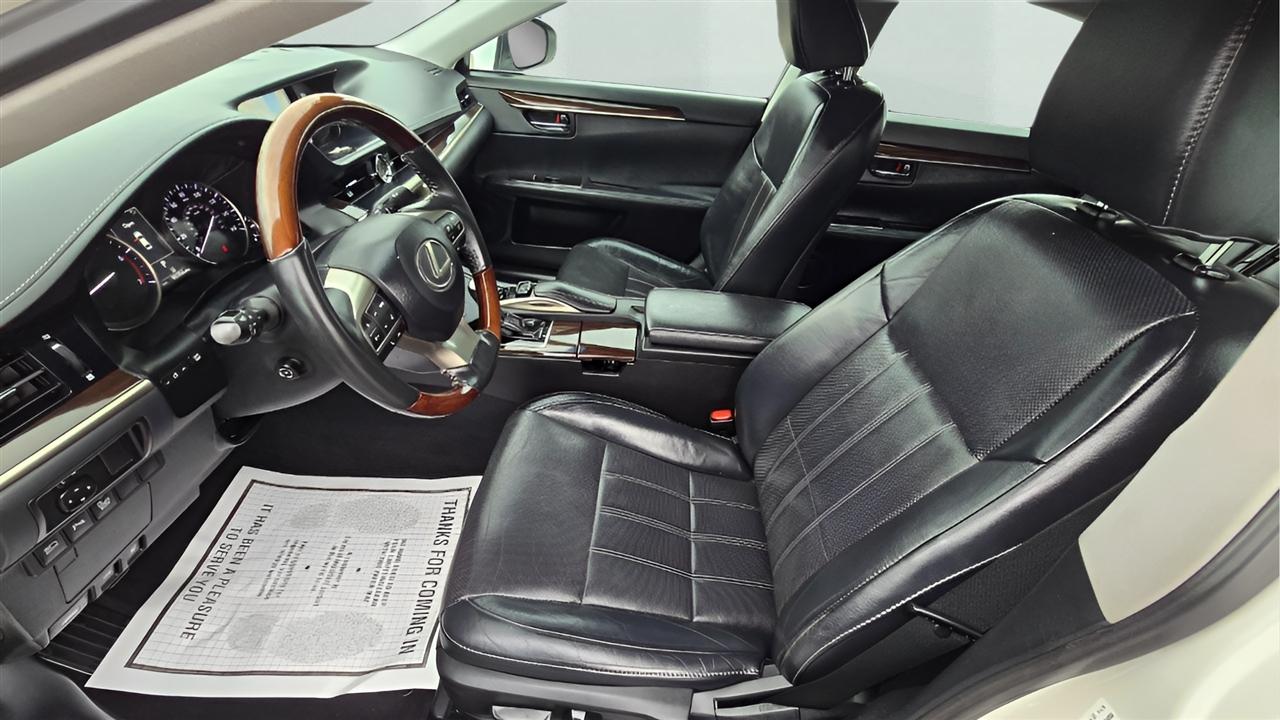 Lexus ES 350 Sedan 2017
