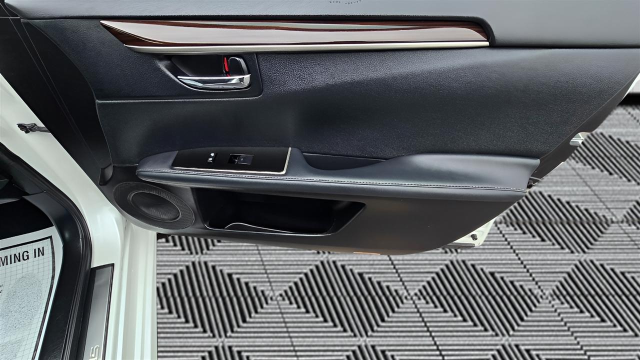 Lexus ES 350 Sedan 2017