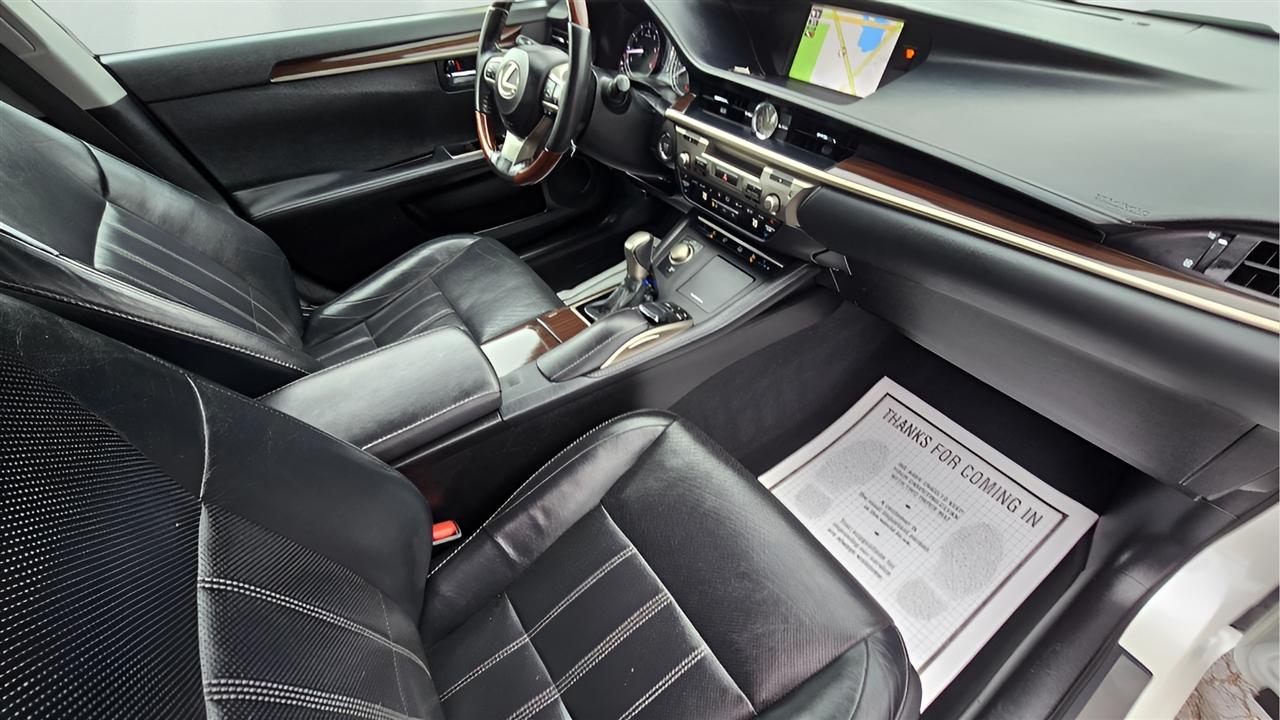 Lexus ES 350 Sedan 2017