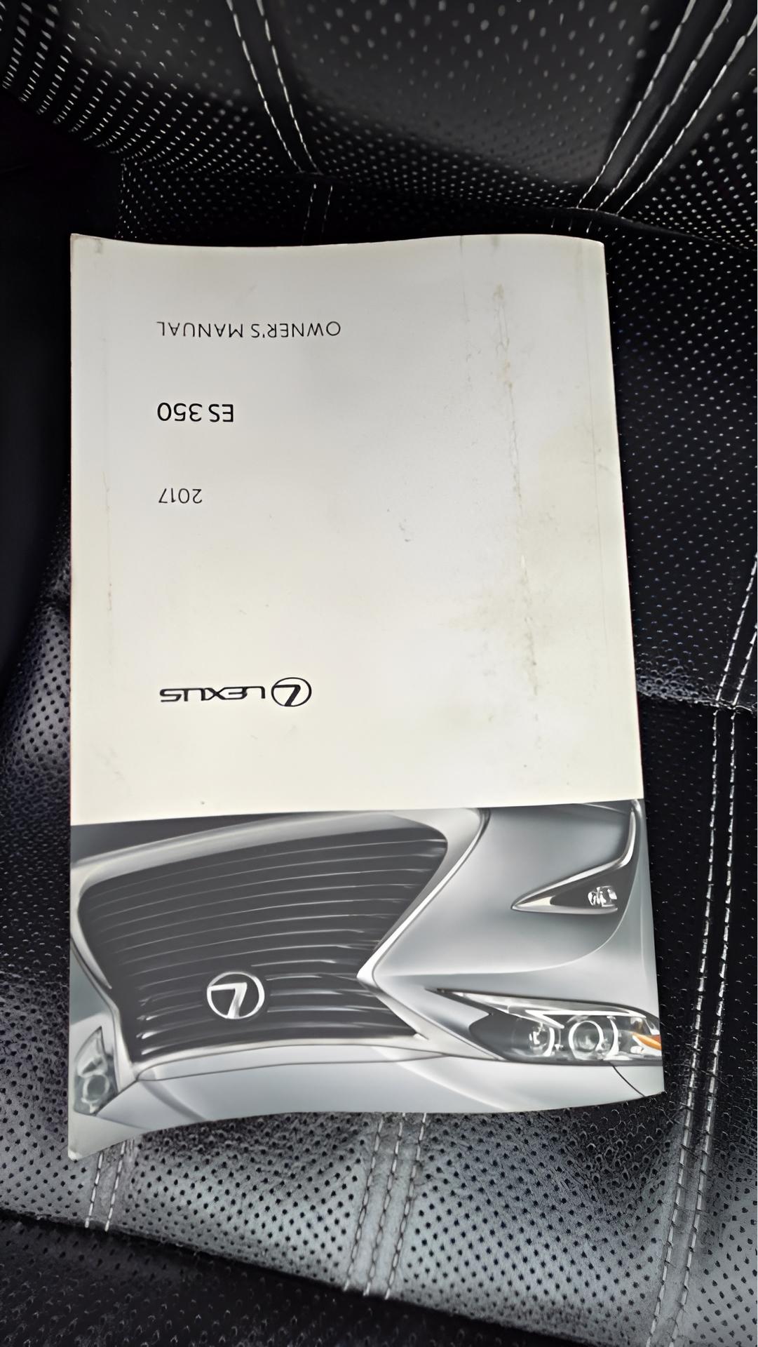 Lexus ES 350 Sedan 2017