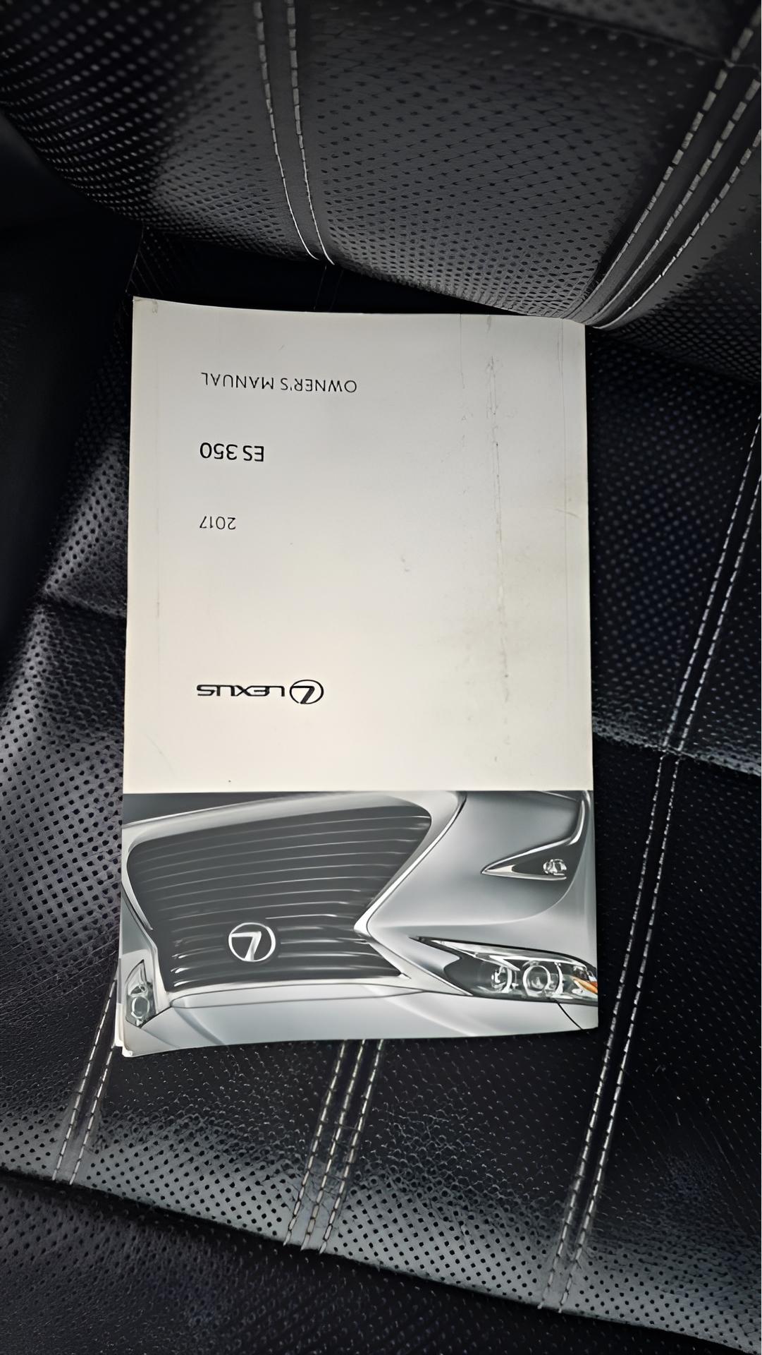 Lexus ES 350 Sedan 2017