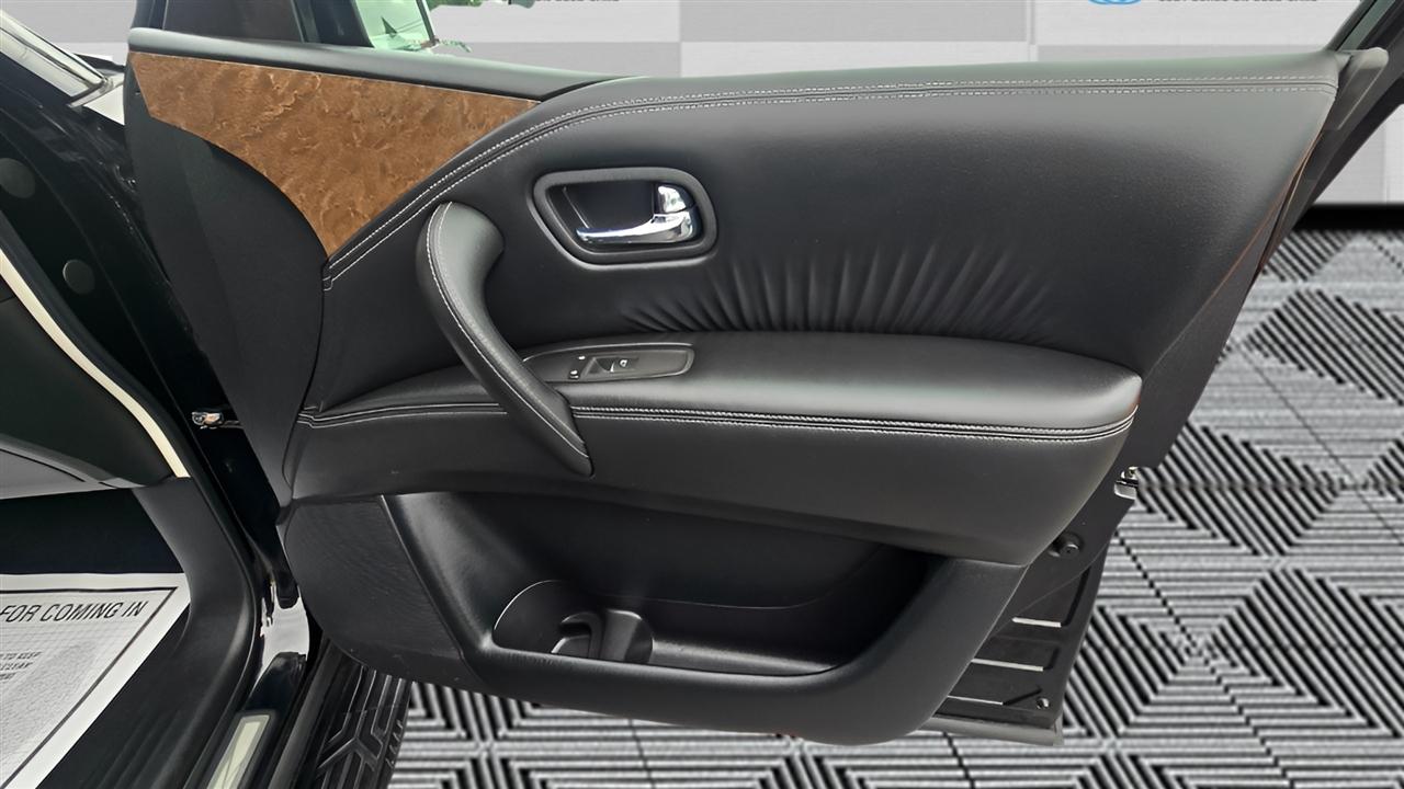 Infiniti QX80 4WD 2017