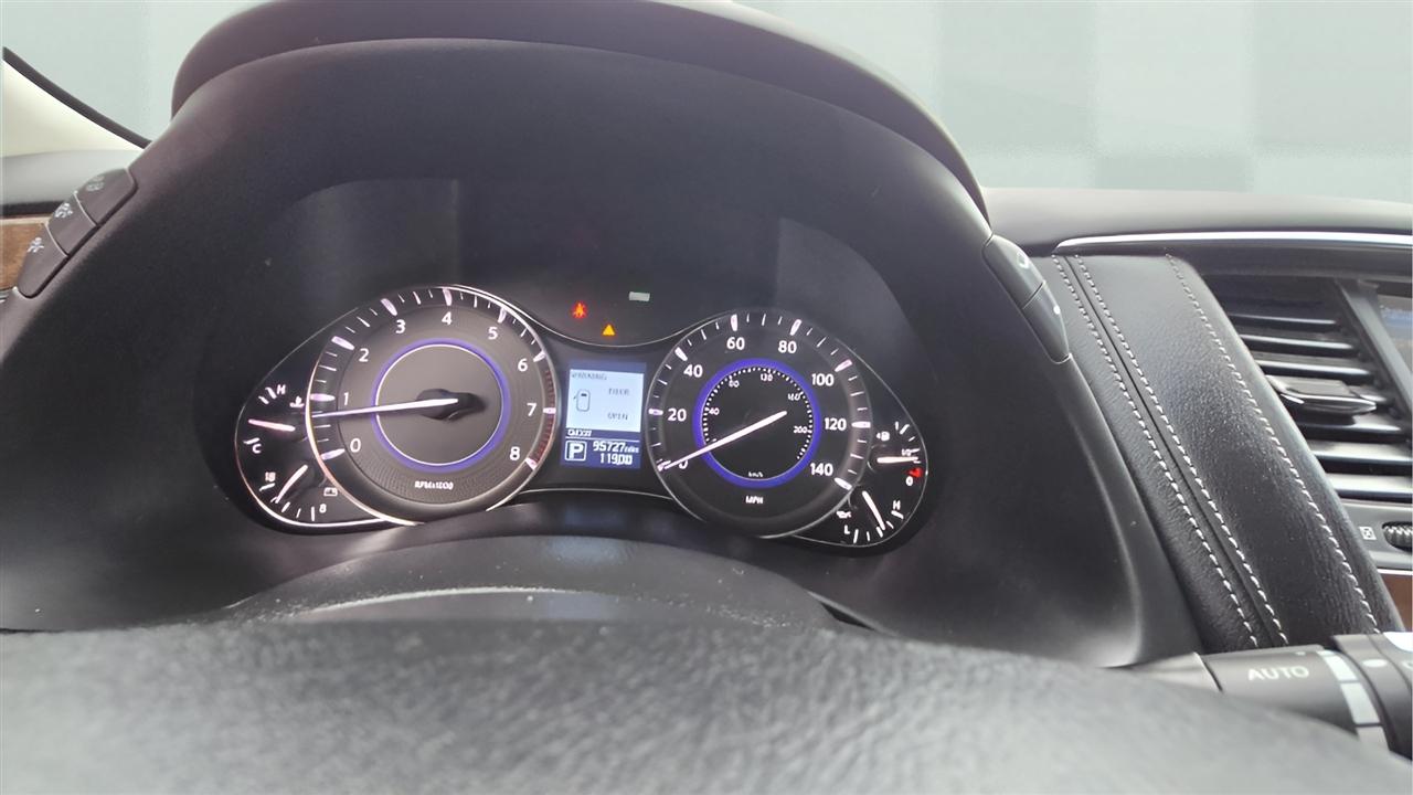 Infiniti QX80 4WD 2017