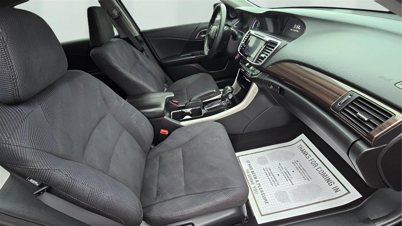 Honda Accord EX Sedan AT 2016