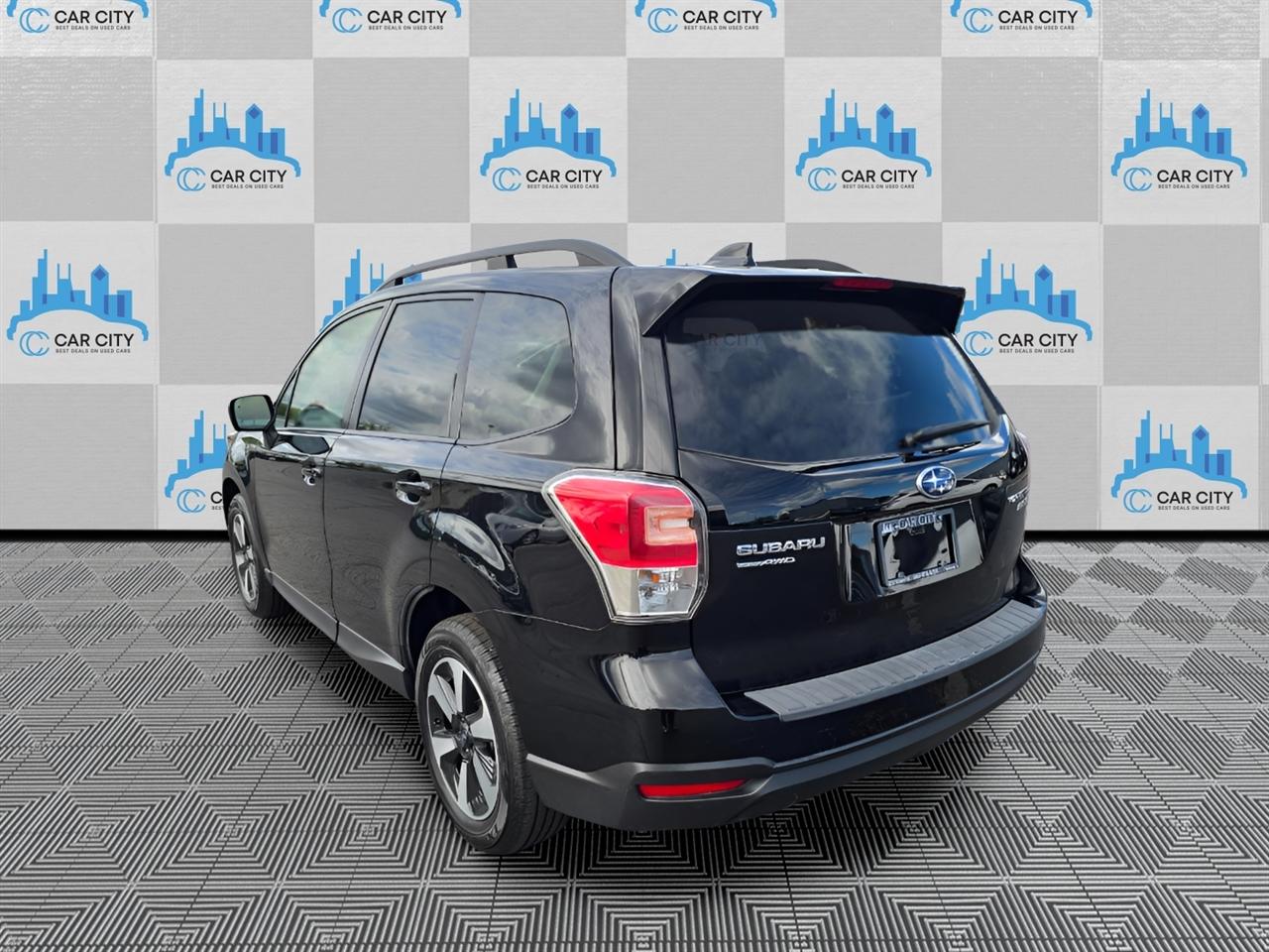 Subaru Forester 2.5i Premium PZEV CVT 2017