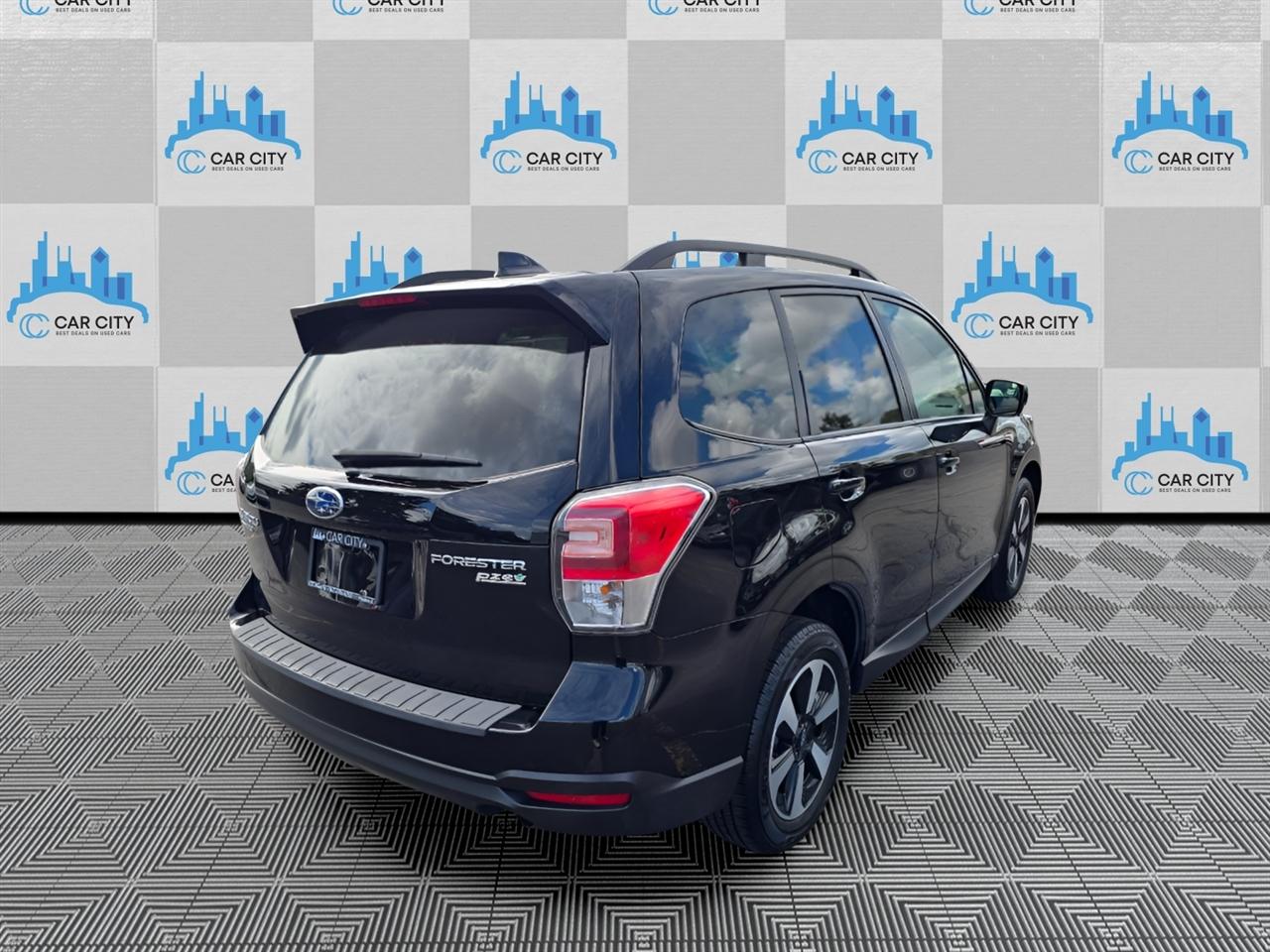 Subaru Forester 2.5i Premium PZEV CVT 2017