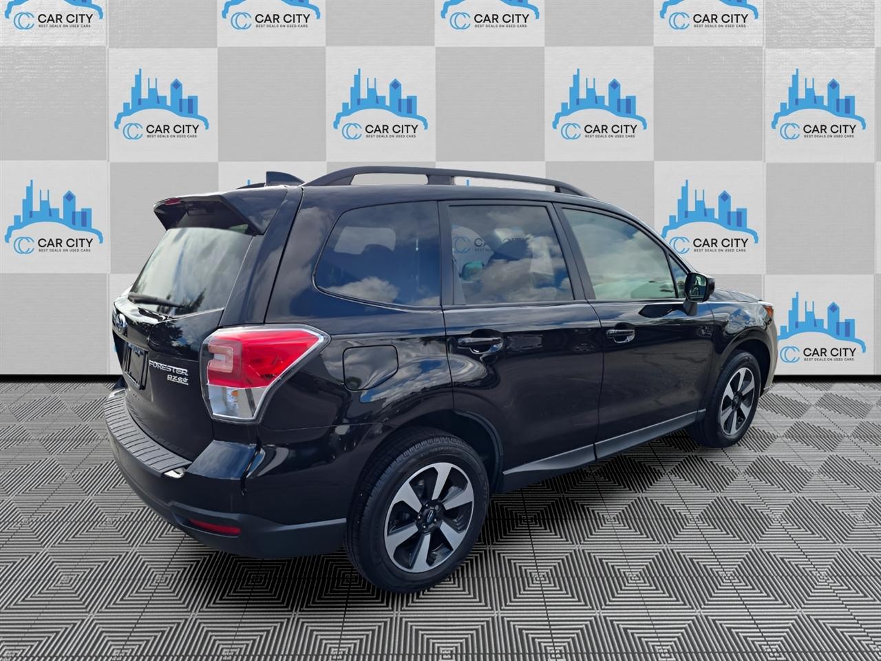 Subaru Forester 2.5i Premium PZEV CVT 2017