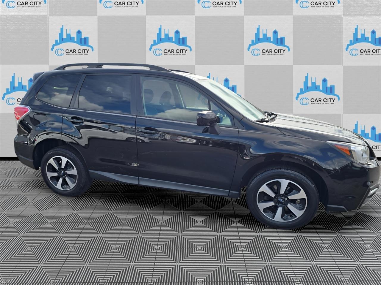 Subaru Forester 2.5i Premium PZEV CVT 2017