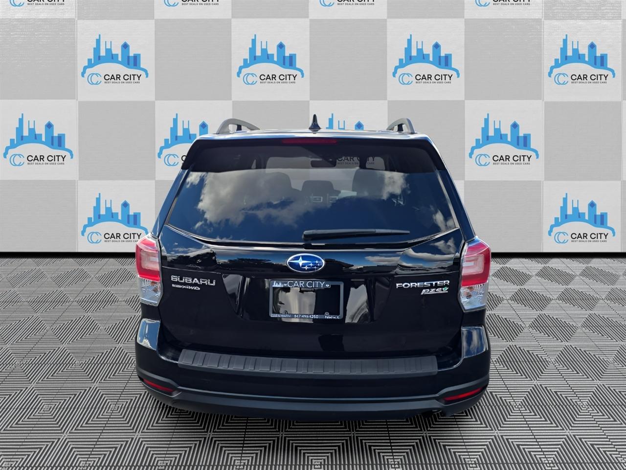 Subaru Forester 2.5i Premium PZEV CVT 2017