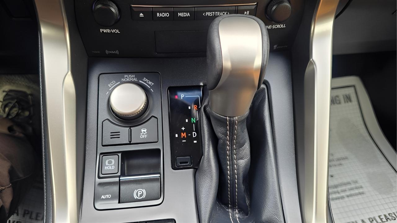 Lexus NX 200t FWD 2015
