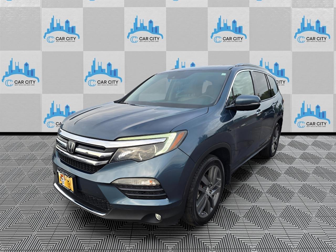Honda Pilot Touring 4WD 2017