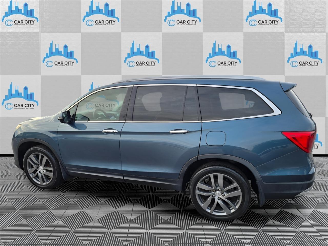 Honda Pilot Touring 4WD 2017