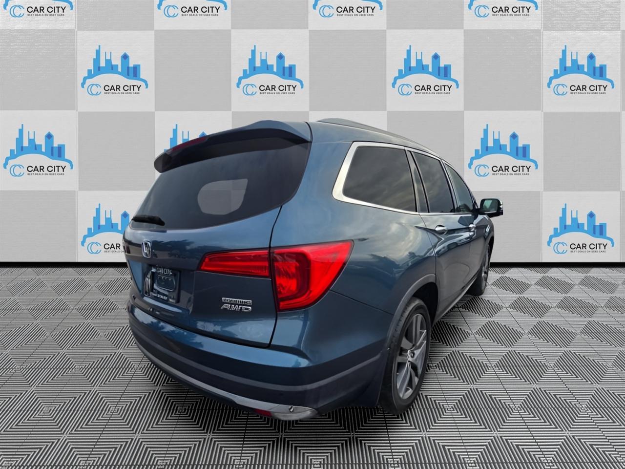 Honda Pilot Touring 4WD 2017