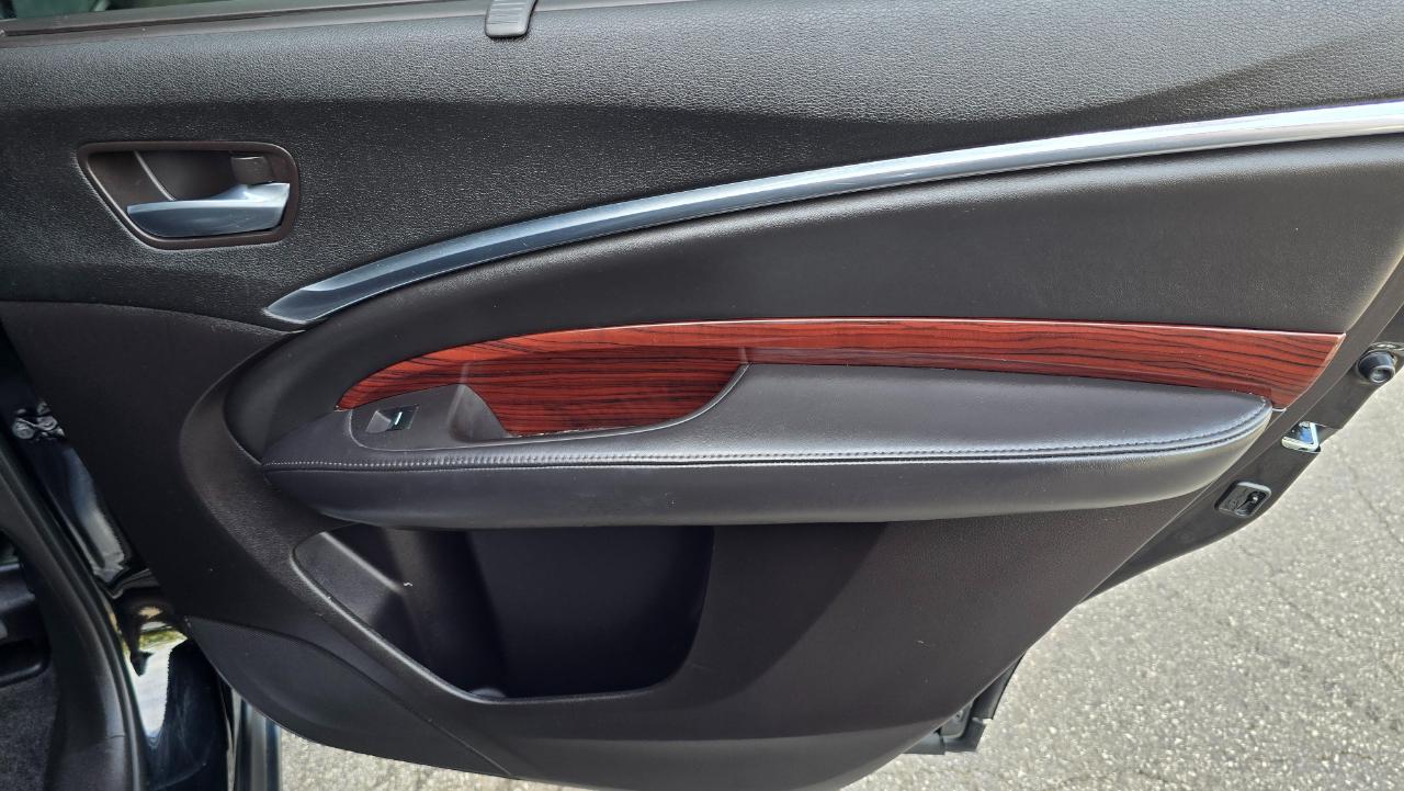 Acura MDX 9-Spd AT SH-AWD w/Advance and Entertainment 2016