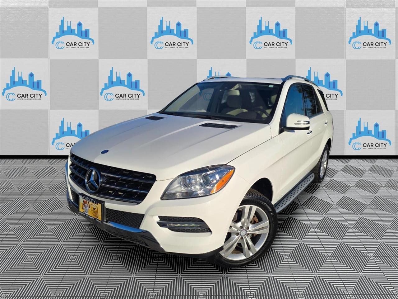 Pearl White 2015 Mercedes-Benz M-Class SUV / Crossover All-Wheel Drive Automatic