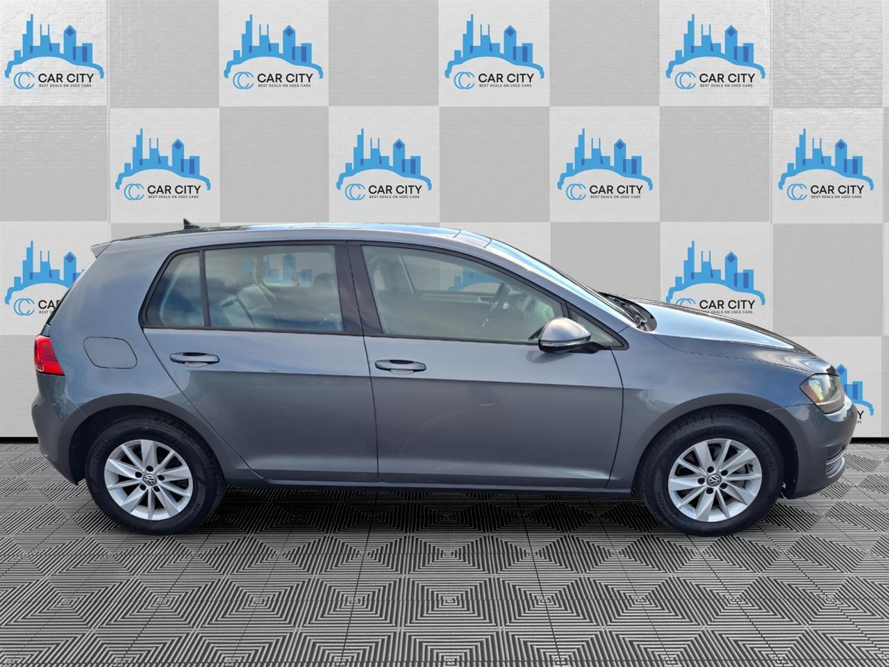 Volkswagen Golf TSI S 6A 2015