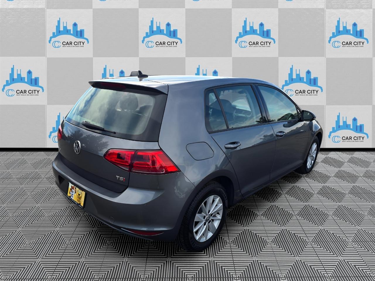 Volkswagen Golf TSI S 6A 2015
