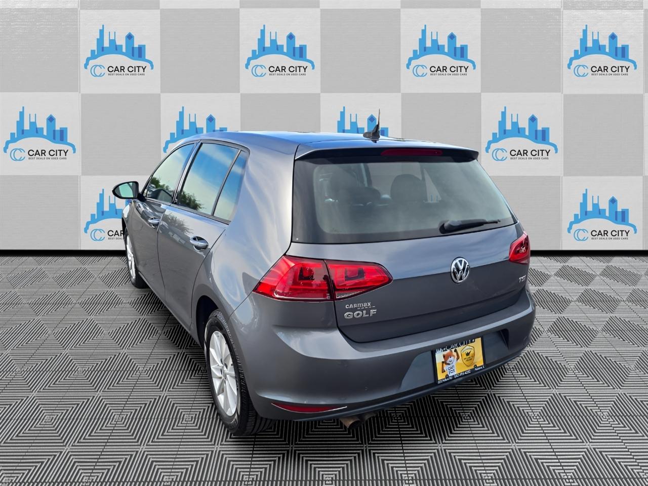 Volkswagen Golf TSI S 6A 2015