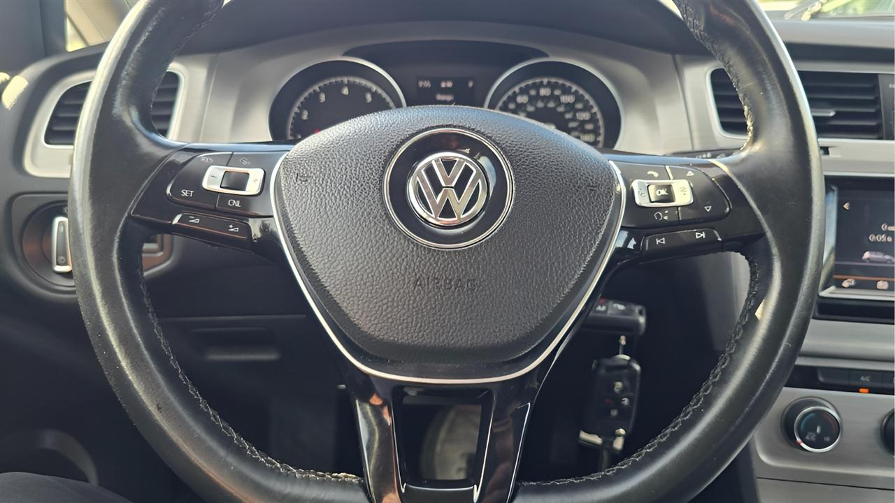 Volkswagen Golf TSI S 6A 2015