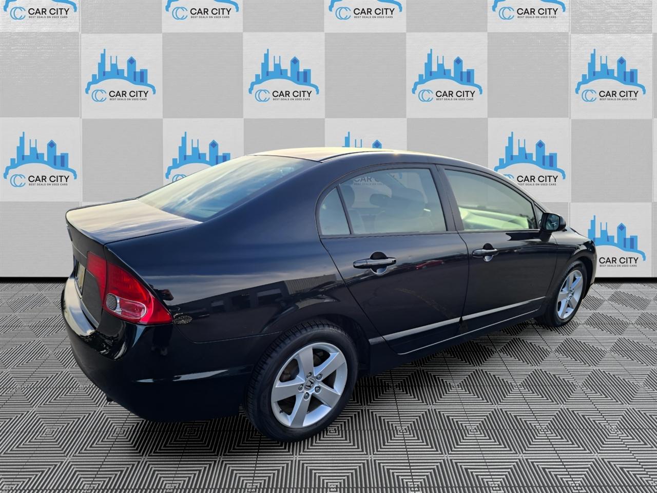 Honda Civic EX Sedan AT with Navigation 2008