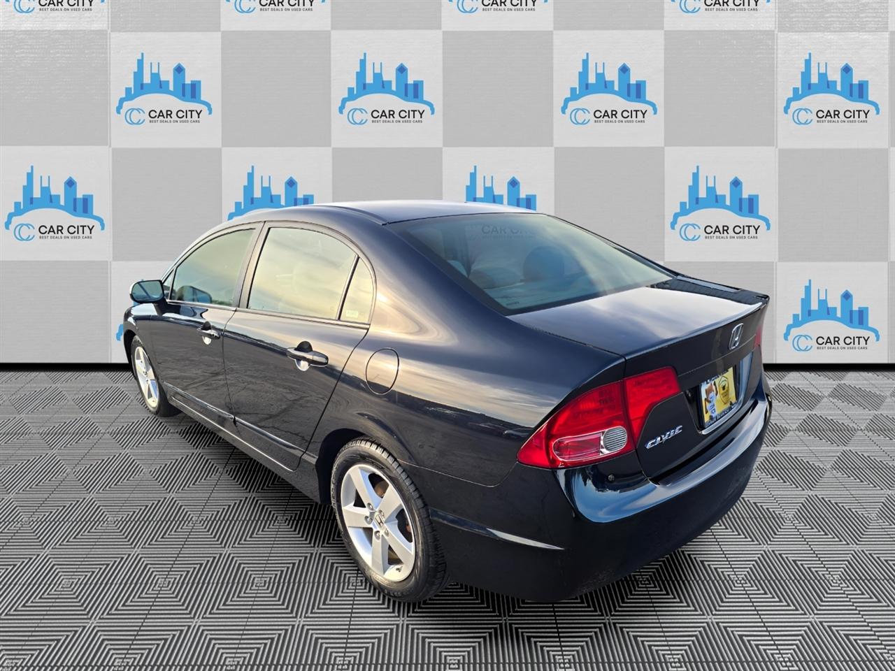 Honda Civic EX Sedan AT with Navigation 2008