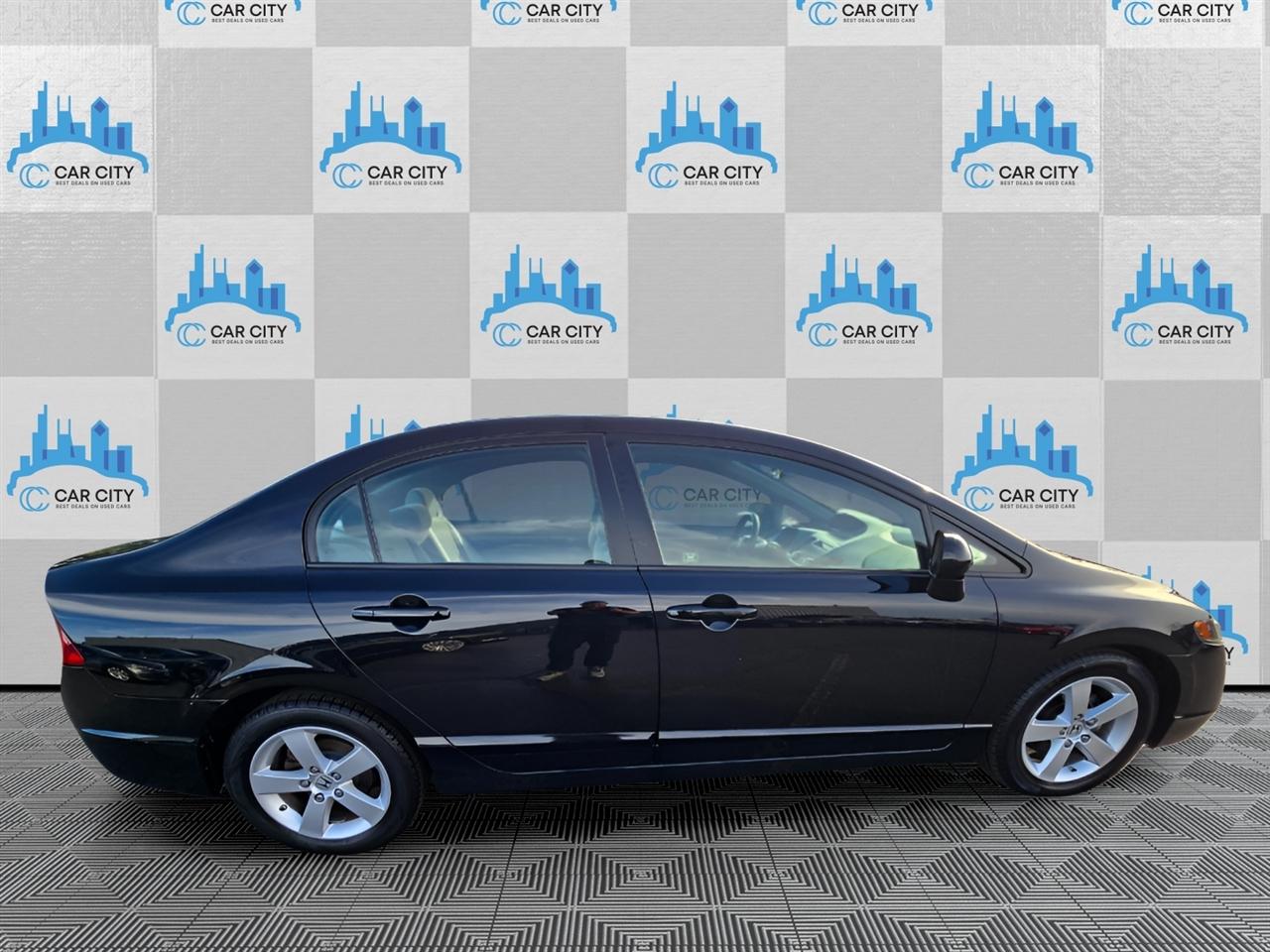 Honda Civic EX Sedan AT with Navigation 2008