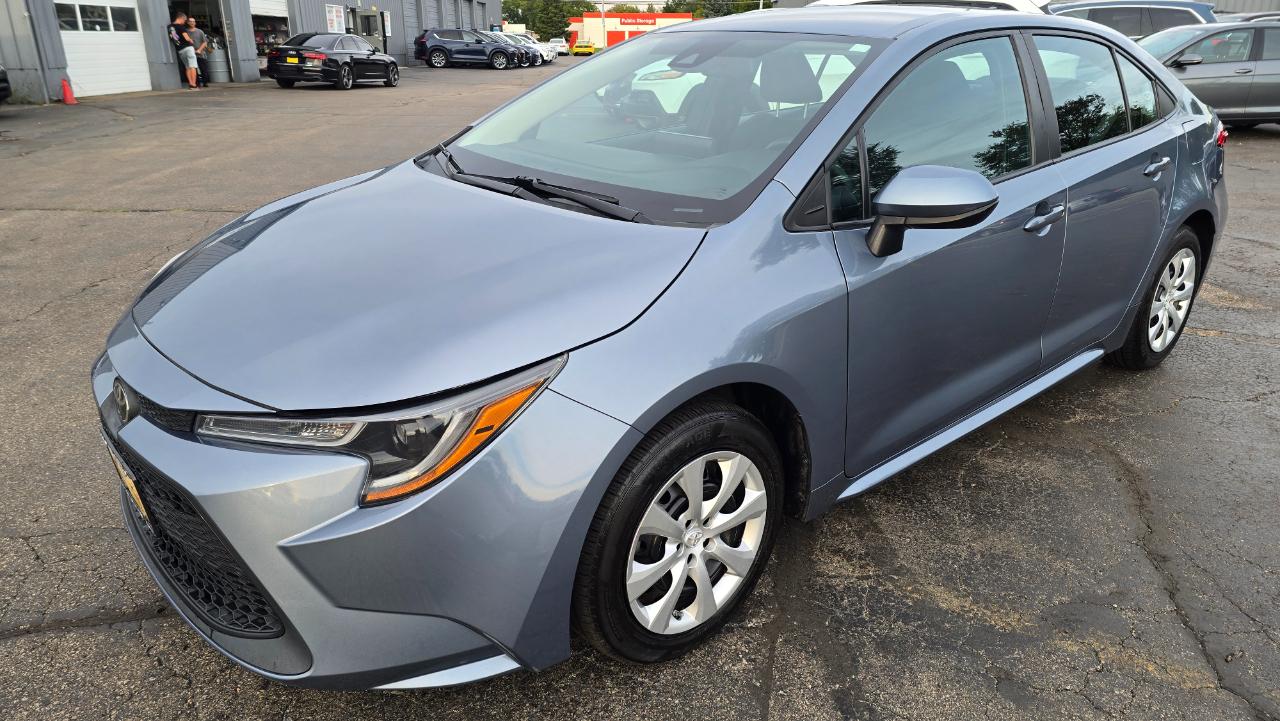 Toyota Corolla LE 2022