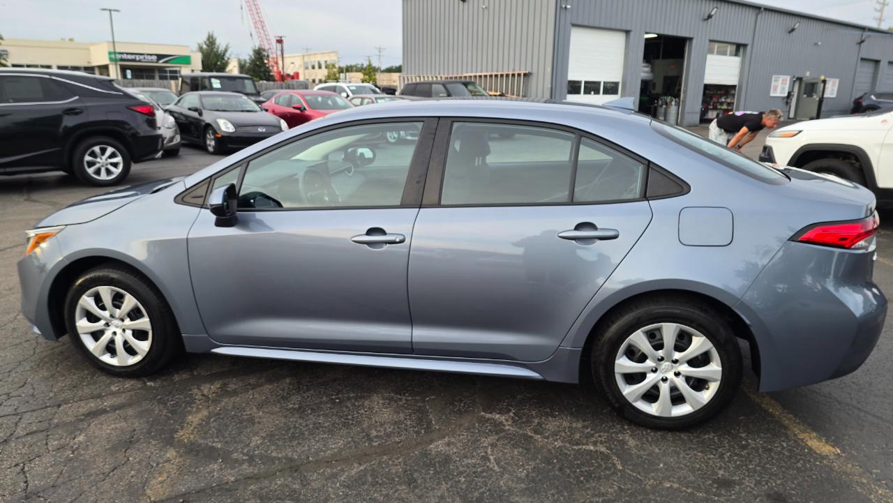 Toyota Corolla LE 2022