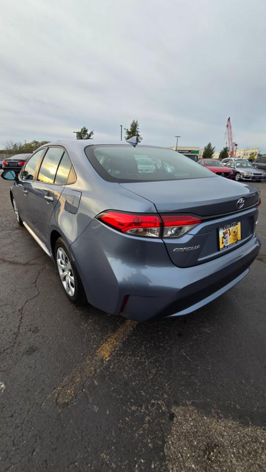 Toyota Corolla LE 2022