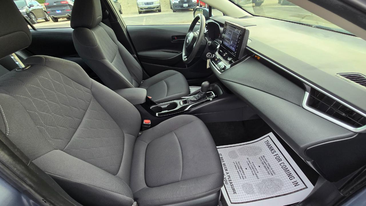 Toyota Corolla LE 2022