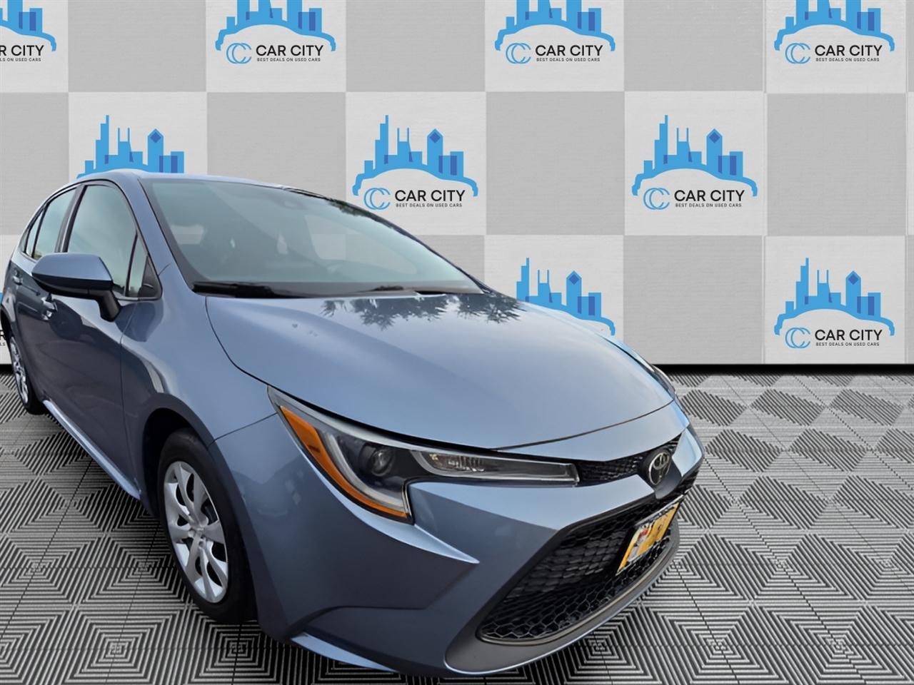Toyota Corolla LE 2022