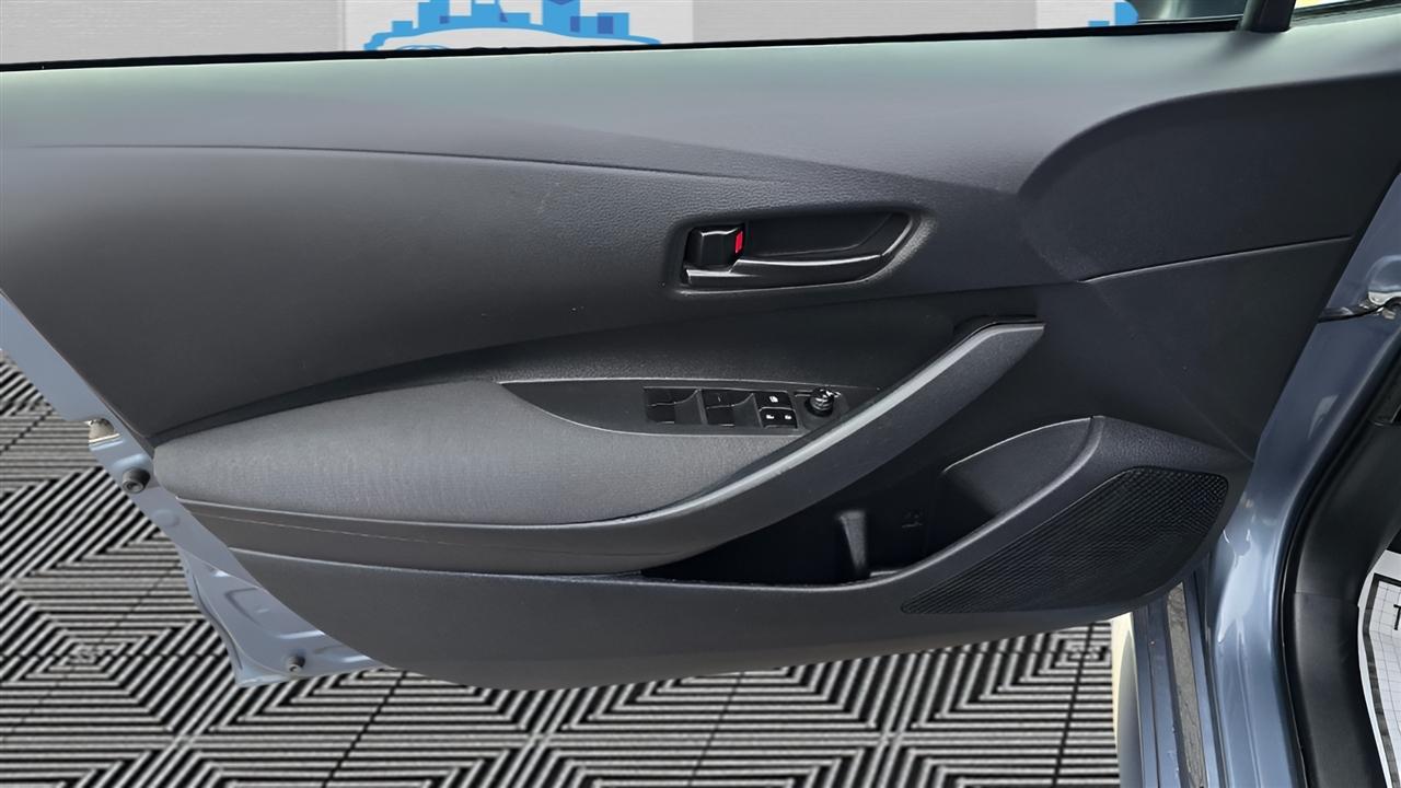 Toyota Corolla LE 2022