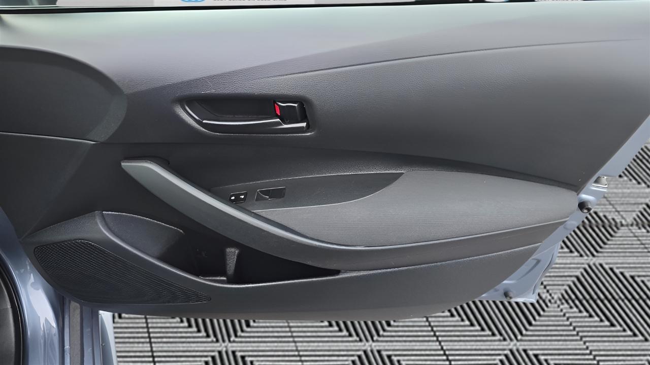 Toyota Corolla LE 2022