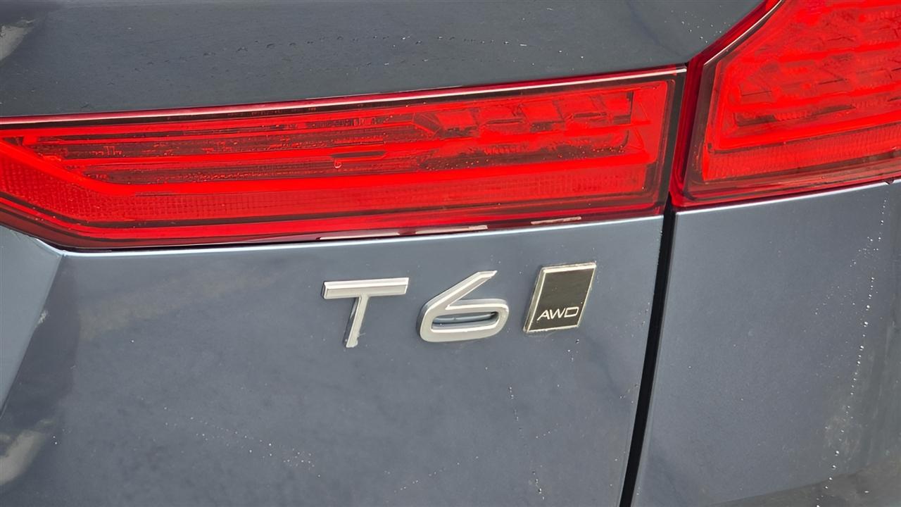 Volvo XC60 T6 Momentum AWD 2020