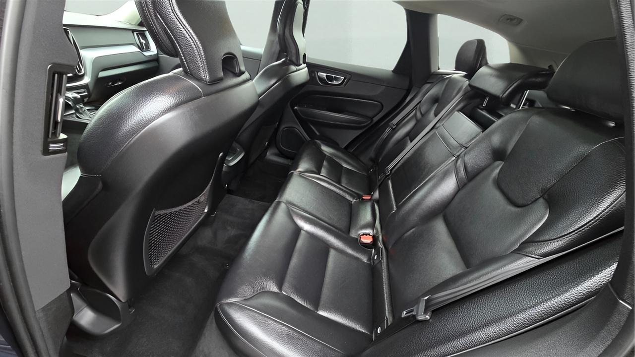 Volvo XC60 T6 Momentum AWD 2020