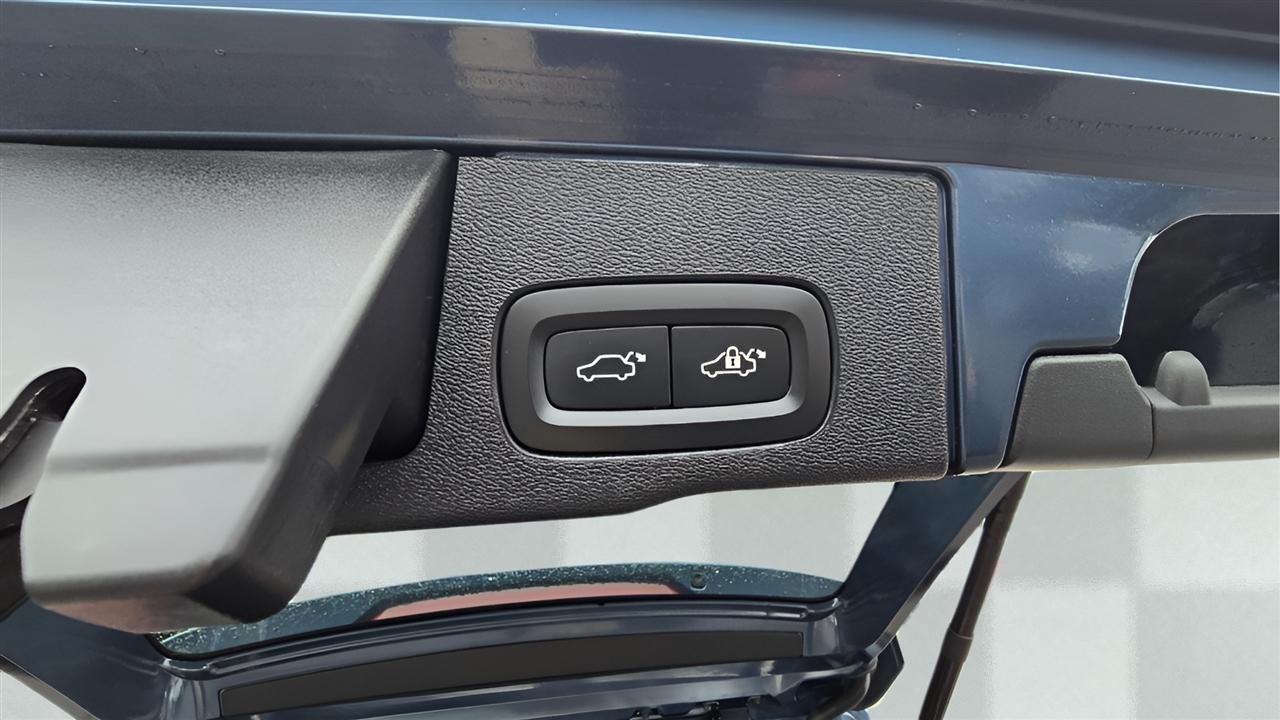 Volvo XC60 T6 Momentum AWD 2020