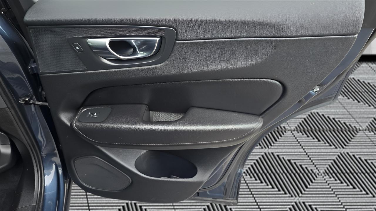 Volvo XC60 T6 Momentum AWD 2020