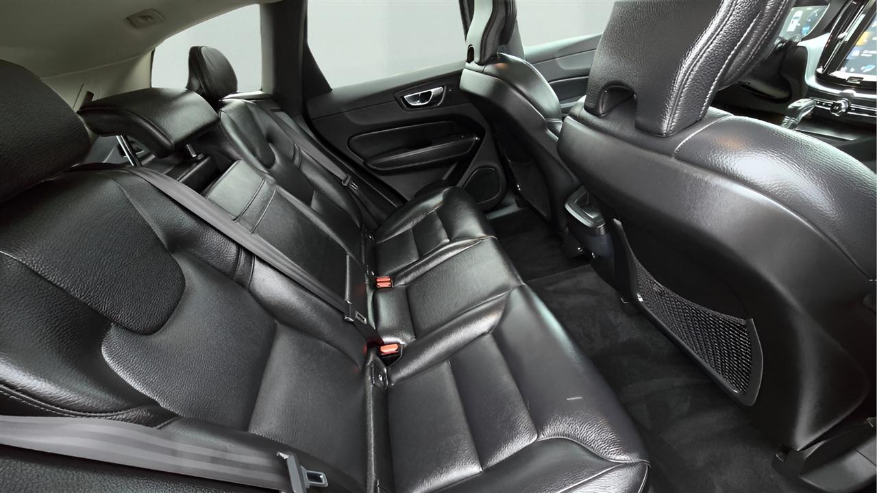 Volvo XC60 T6 Momentum AWD 2020