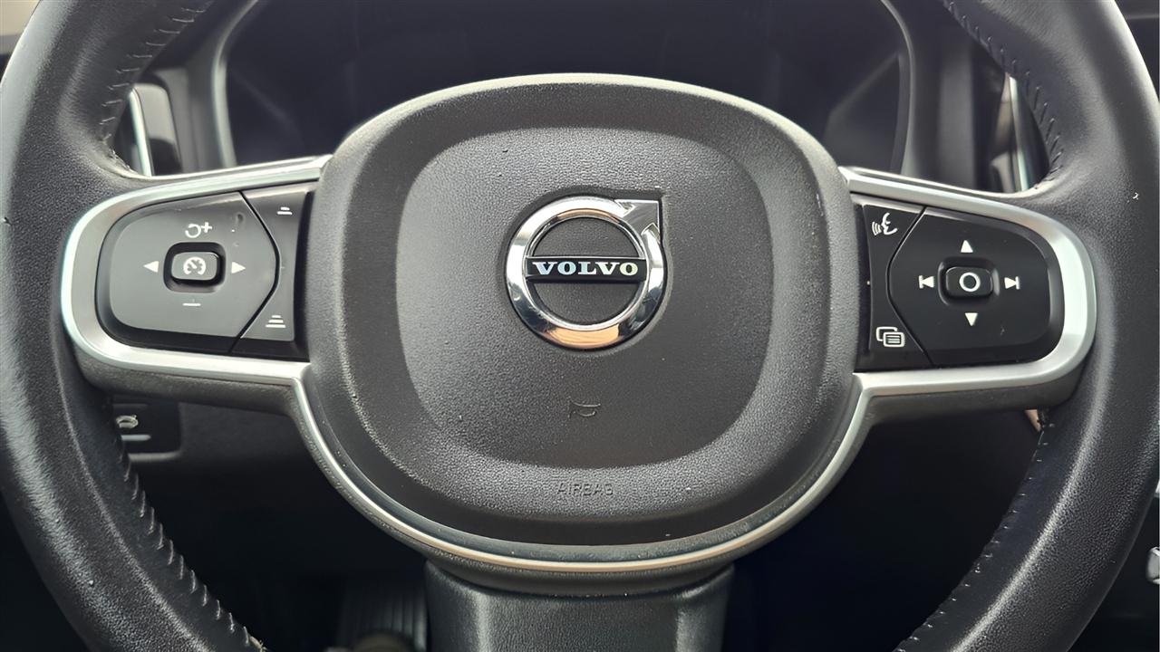 Volvo XC60 T6 Momentum AWD 2020